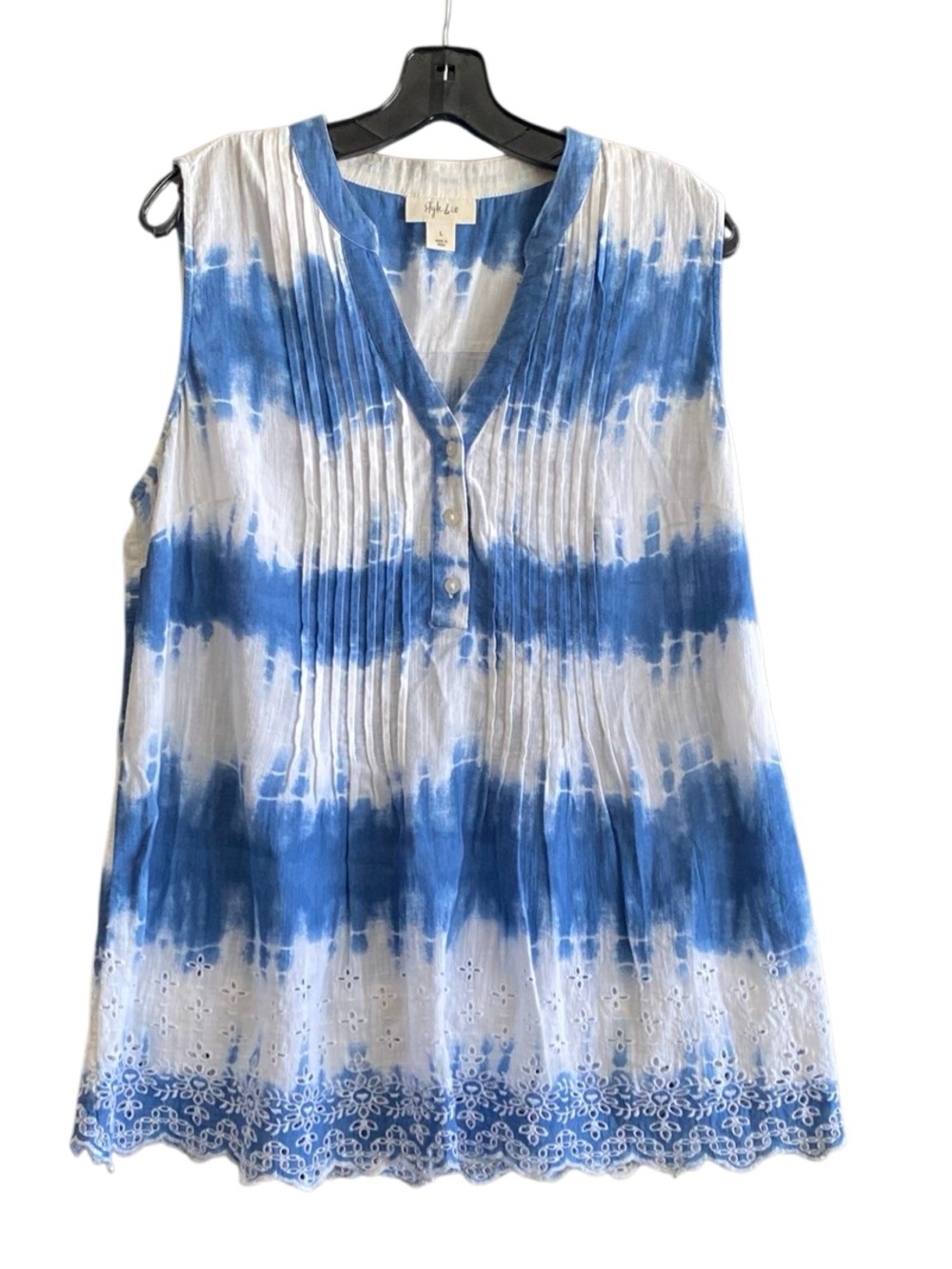Style & Co Sleeveless Blue and White Tie Dye Print Top with Eyelet Hem. Large.